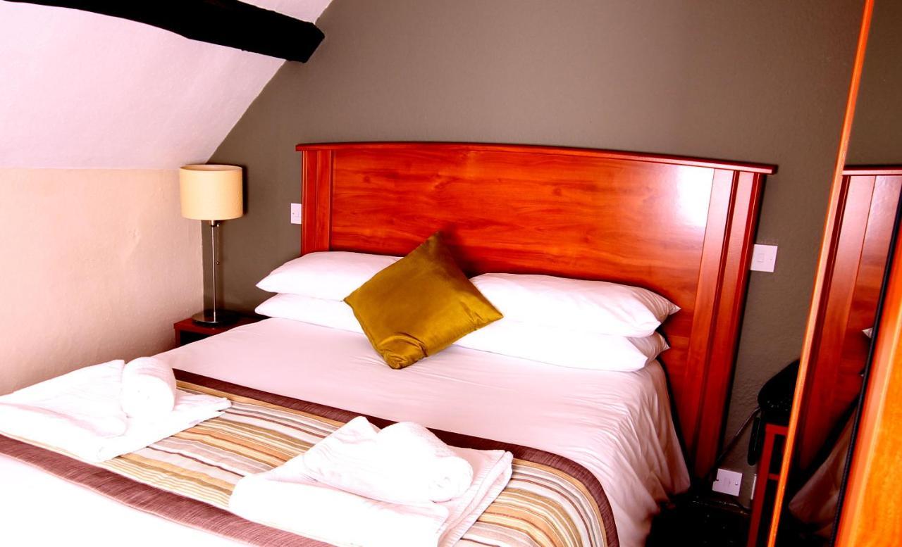 Plas Derwen Hotel Абъргавени Екстериор снимка